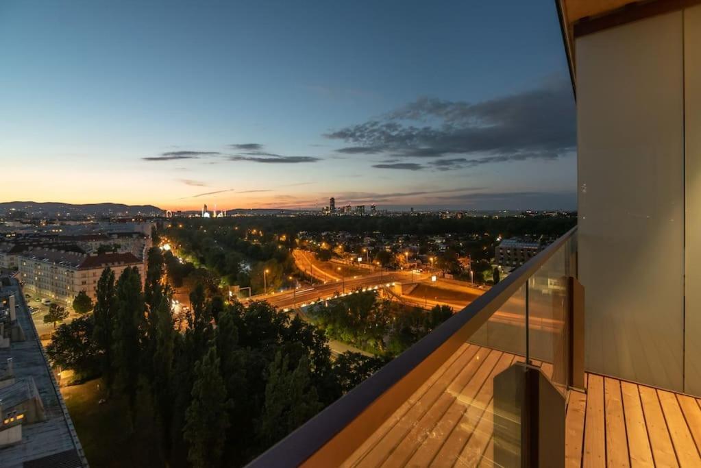 Appartement Hoch Hinaus, Neu Und Stilvoll Mit Pool Am Dach